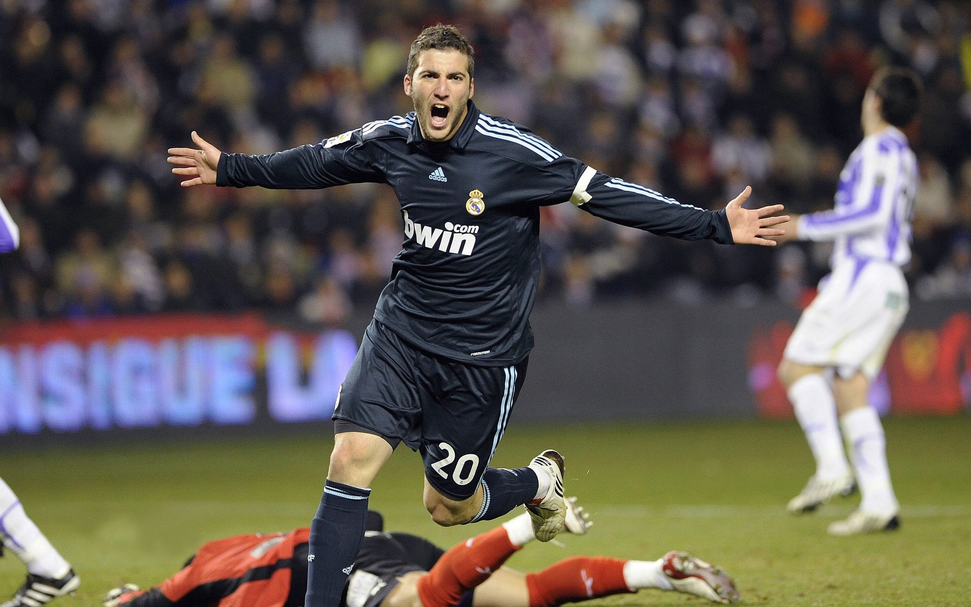 【惊心动魄】洋基逆转战胜对手实现季中大逆袭，洋基队是哪个国家的